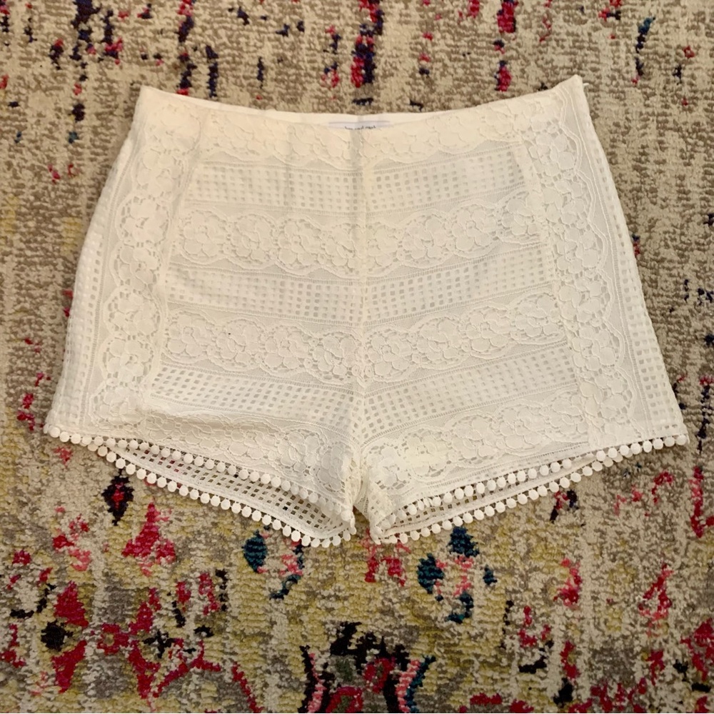 EUC Cupcakes and Cashmere White Lace Shorts 10